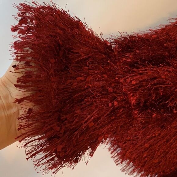 Very J small unique fully fringed sweater with elastic sleeves at cuff - Picture 2 of 7